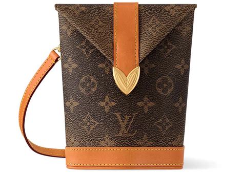louis vuitton envelope pouch